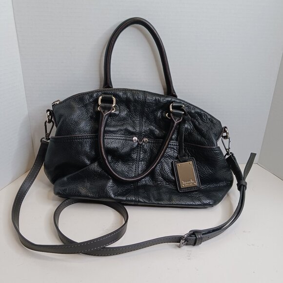 Tignanello Black Pebbled Leather Medium Shoulder/ Crossbody Bag - Picture 1 of 13